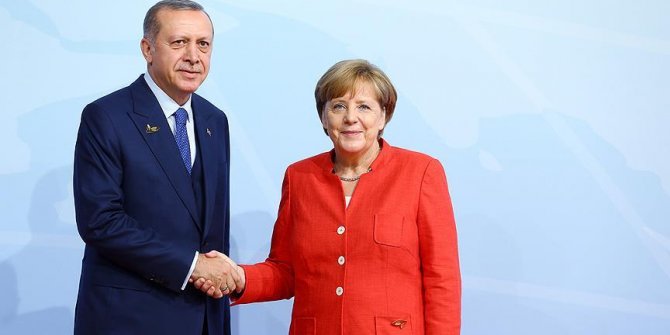 Erdoğan ve Merkel görüşmesi başladı