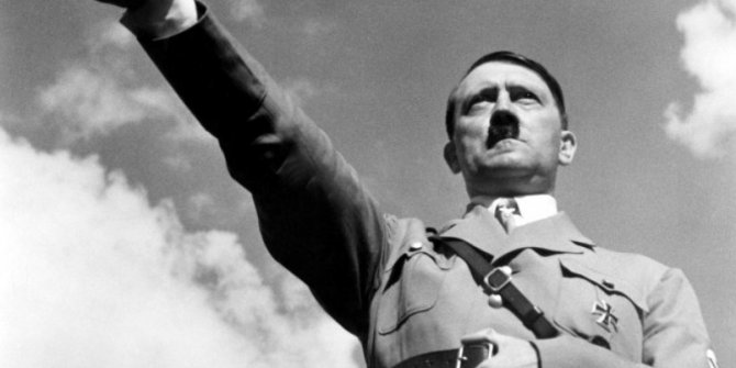 O ülkeden 'Hitler selamına' 18 ay hapis