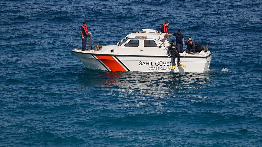 Karaburun'da göçmen teknesinin batmasına ilişkin 4 gözaltı