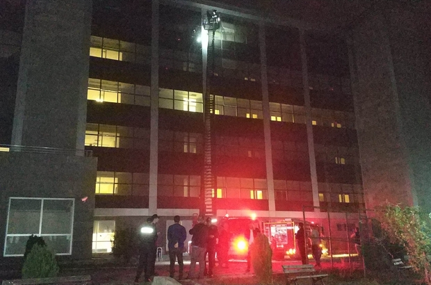 Samsun'da hastanede yangın çıktı: 6 kişi dumandan zehirlendi