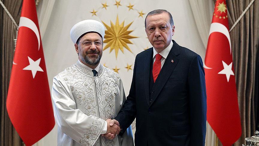 Cumhurbaşkanı Erdoğan, Diyanet İşleri Başkanı Erbaş'ı kabul etti