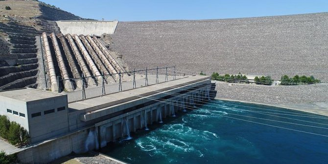 Fırat Nehri'nden 25 yılda  27 milyar dolar enerji geliri