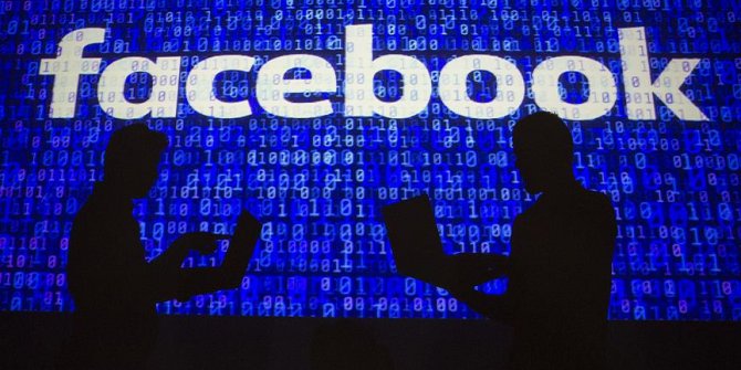 Facebook'a 500 bin sterlin ceza