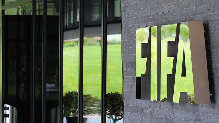 FIFA kadın futboluna desteğini artırdı