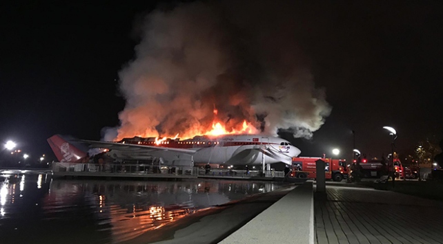 Konya'da uçak restoranda yangın