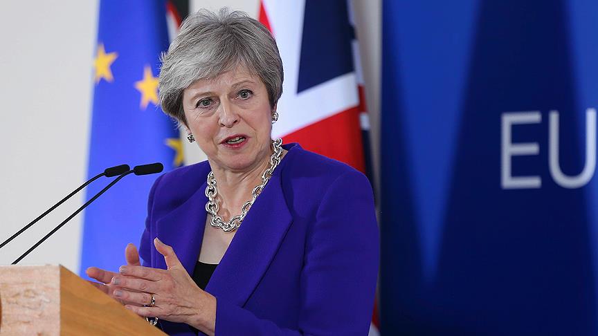 Theresa May istifa getiren Brexit anlaşmasını savundu