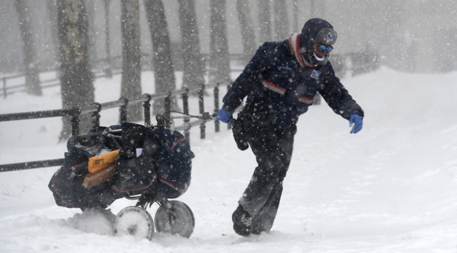 ABD'de kar fırtınası alarmı! 5 kişi hayatını kaybetti...