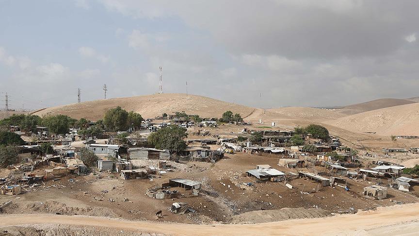 İsrail dünya gündemine taşınan Filistin köyünü yıkmakta ısrarlı