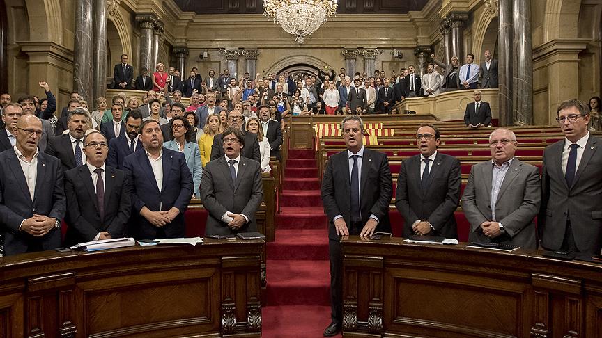 İspanya Anayasa Mahkemesi, Katalan parlamentosunun toplanmasına izin vermedi