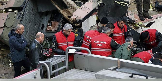 Sancaktepe'de düşen askeri helikopterin enkazı kaldırıldı