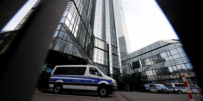 Alman Deutsche Bank'taki "Panama Belgeleri" soruşturması
