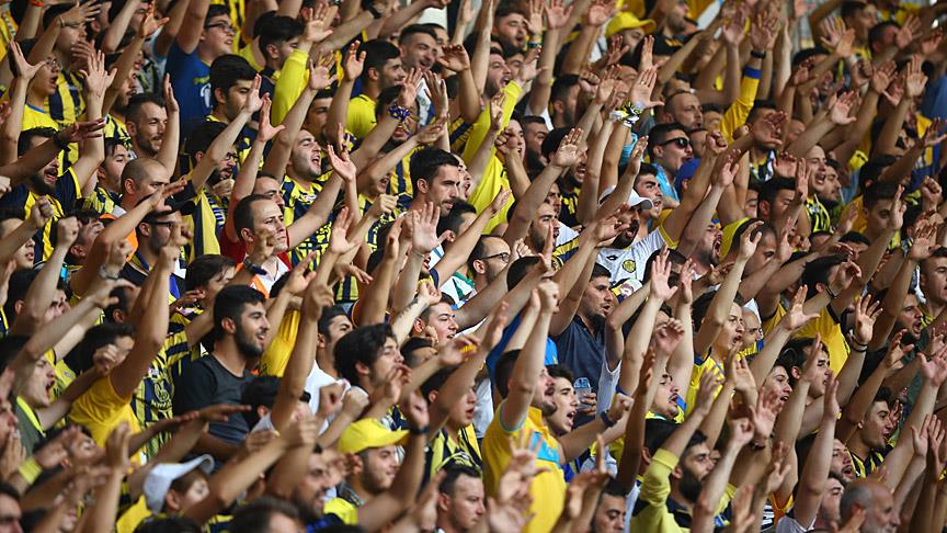 Osmanlı Stadı'na bir kez daha 'maç oynanamaz' raporu