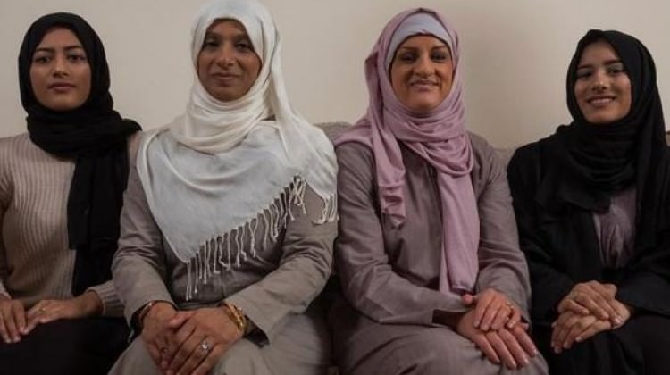 İngiltere'de skandal program! Bir haftalığına Müslüman oldular