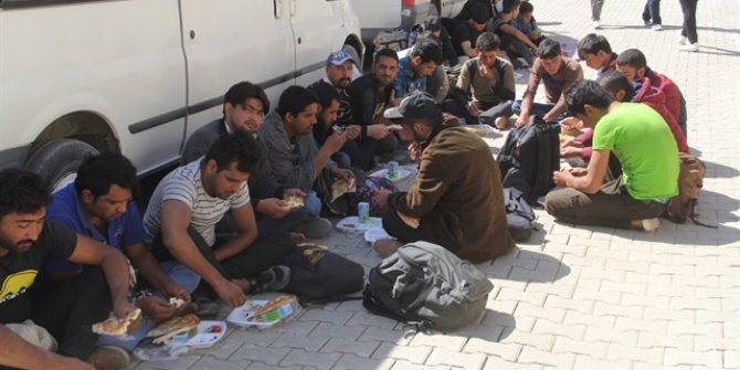 İçişleri Bakanı Soylu duyurdu: 11 ayda 251 bin 794 düzensiz göçmen yakalandı!