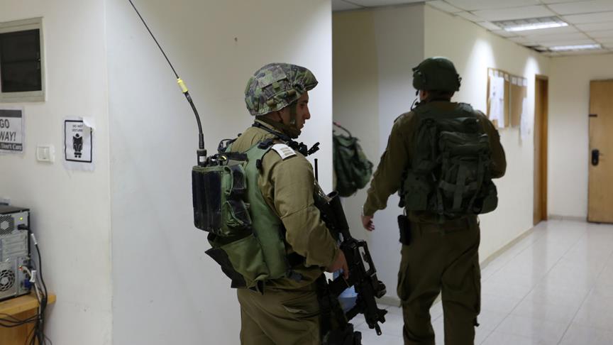 İsrail güçlerinden Filistin resmi haber ajansı WAFA'ya baskın