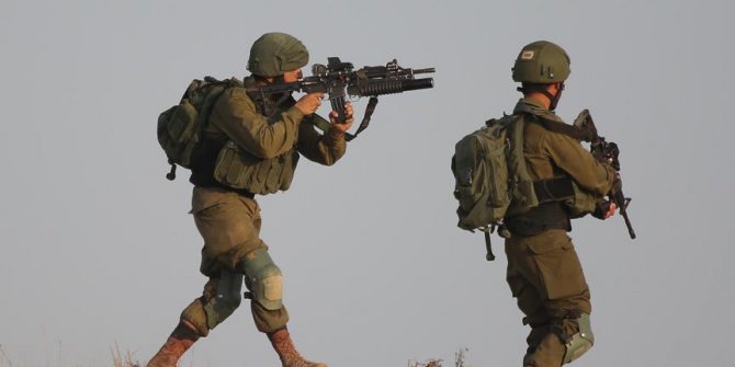 İsrail askerleri Kudüs'te bir genci şehit etti