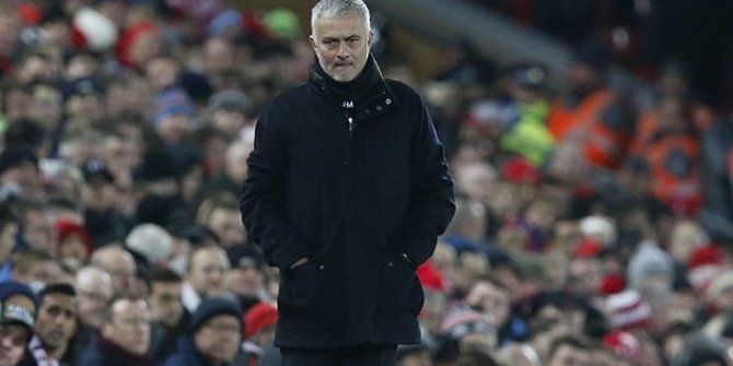 Manchester United'da Jose Mourinho'nun görevine son verildi