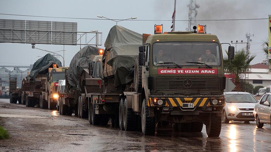 Suriye sınırına askeri sevkiyat sürüyor