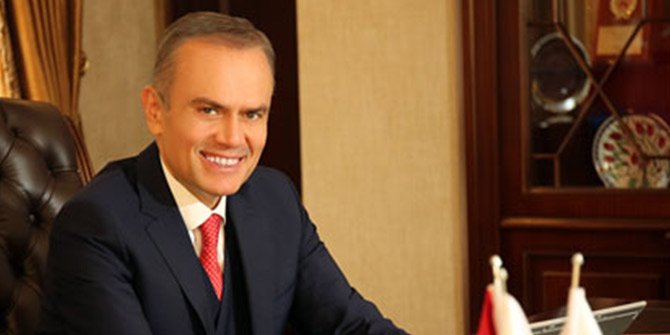 Ak Parti Çekmeköy Belediye Başkan adayı Ahmet Poyraz kimdir?