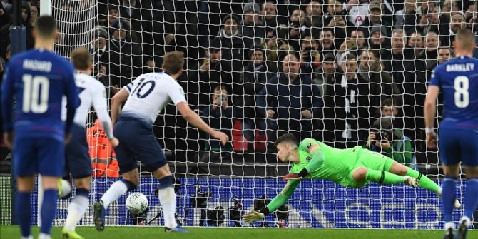 Tottenham Chelsea'yi Harry Kane'in penaltı golüyle yendi!