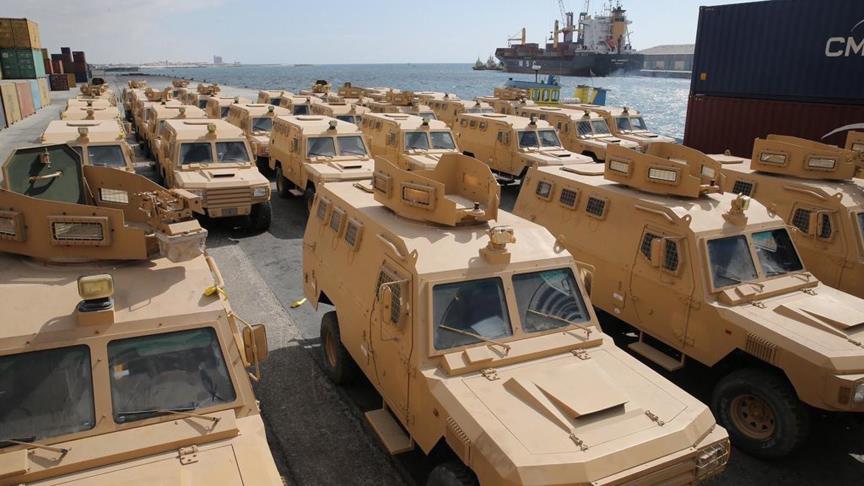 Katar'dan Somali'ye 68 askeri zırhlı araç