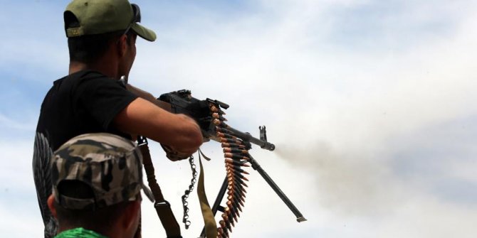 Haşdi Şabi Suriye'nin iç kesiminde DEAŞ'ı vurdu