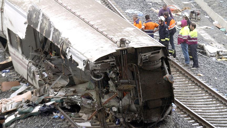İspanya'da tren kazası: 1 ölü, 8 yaralı