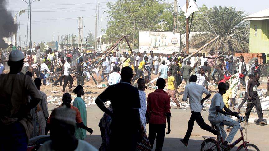 Nijerya'da devlet başkanlığı seçimi öncesi silahlı saldırılar: 66 ölü