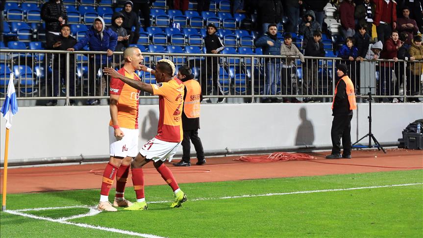 Galatasaray'ı Feghouli sırtladı