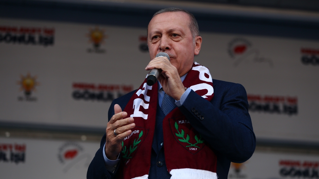 Cumhurbaşkanı Erdoğan: Her seçimi ellerine yüzlerine bulaştırıyorlar