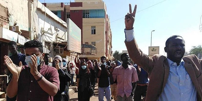 Sudan'da gösteri ve yürüyüş yapmak yasaklandı