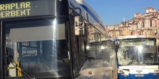 Ankara'da iki belediye otobüsü çarpıştı: 5 yaralı
