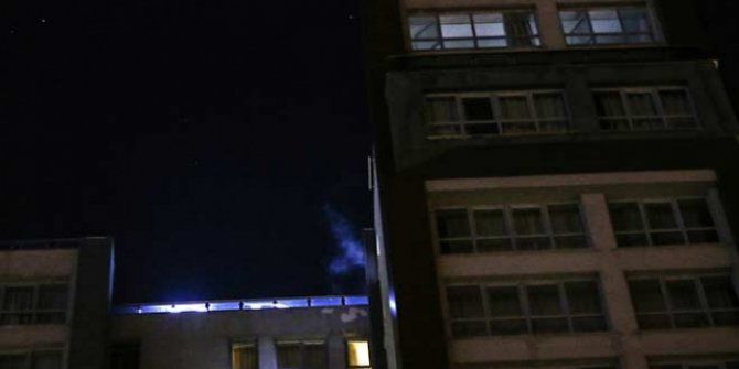 İstanbul Bağcılar'da 16 katlı otelde yangın!