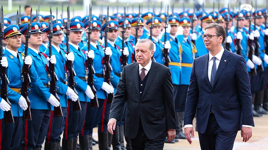Erdoğan Sırbistan'da resmi törenle karşılandı