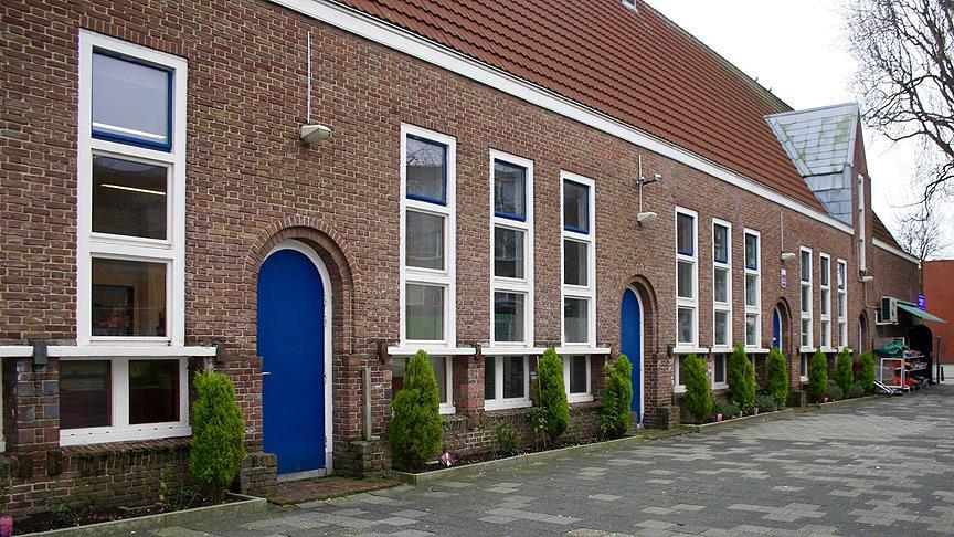 Hollanda'da mahkemeden camiye destek kararı