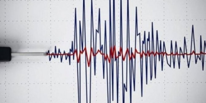 Endonezya'nın Kuzey Maluku eyaletinde 5,6 büyüklüğünde deprem