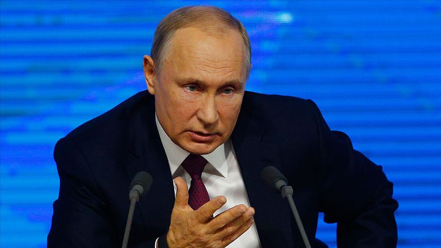 Putin 'sahte haber' yasasını onayladı