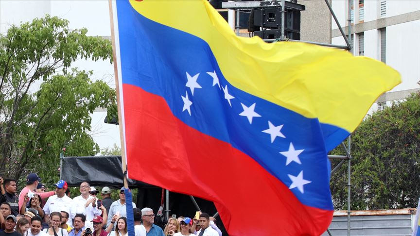 Venezuela'da firari askerlerin sayısı bine yaklaştı