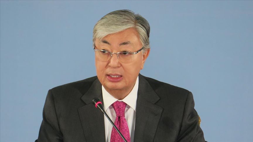 Kazakistan, tecrübeli diplomat Tokayev'e emanet