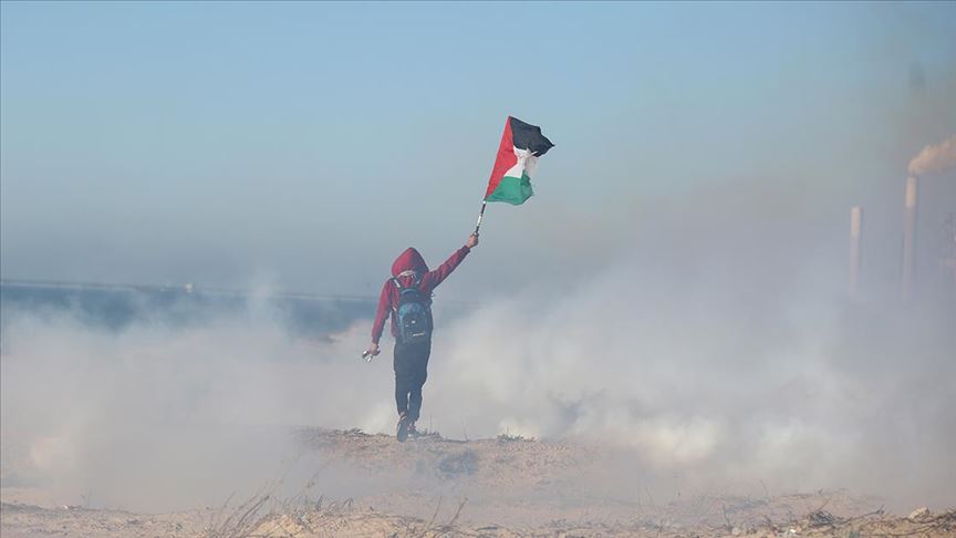 İsrail Gazze'de 3 Filistinliyi yaraladı