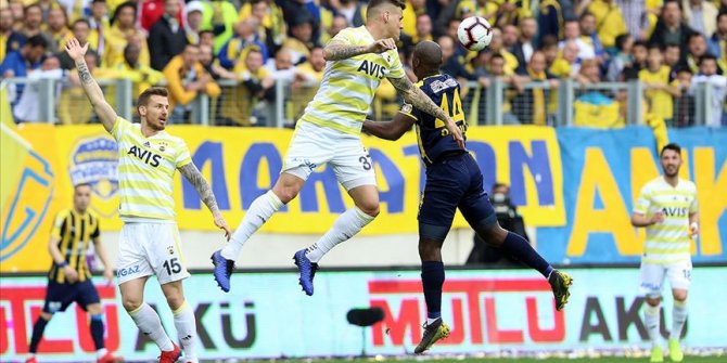 Fenerbahçe Ankara'dan 1 puanla ayrıldı