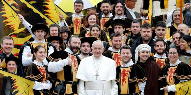 Vatikan cinsel taciz için yasa çıkarmak zorunda kaldı