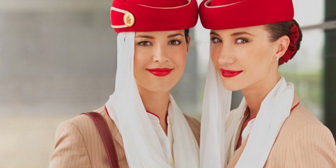 Emirates 15,4 bin lira maaş vereceği kabin görevlisi alımı için Türkiye'ye  geliyor!