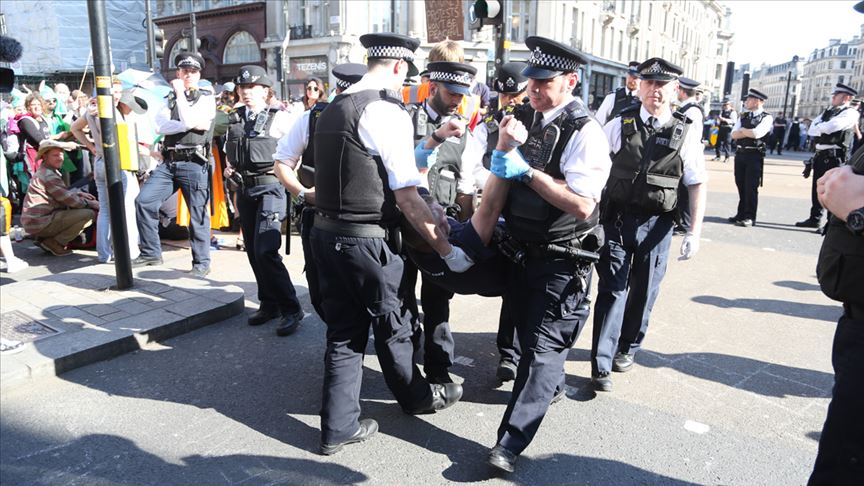 Londra'daki çevreci işgal eyleminde gözaltı sayısı 750'yi geçti