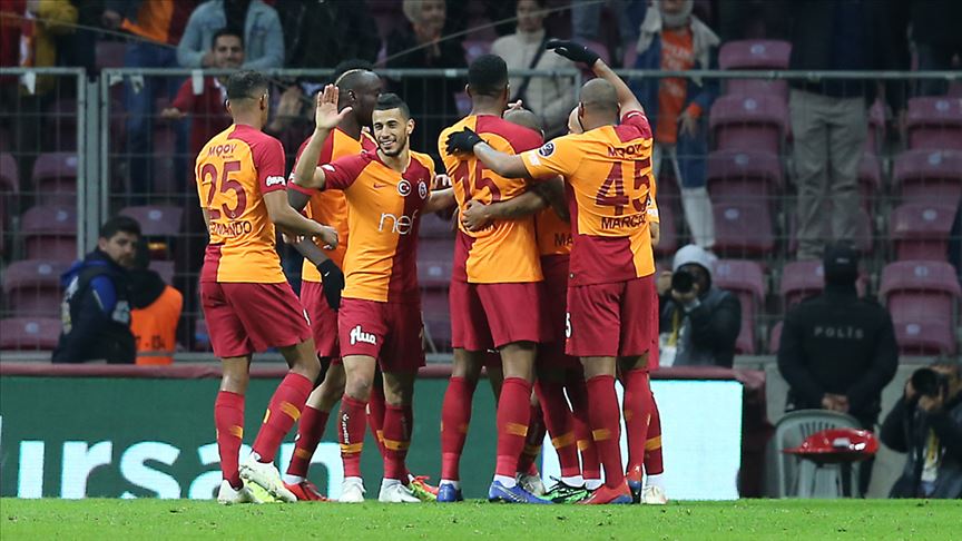 Galatasaray geriye düştüğü maçı rahat kazandı