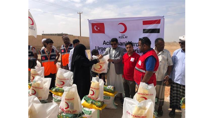 Türk Kızılaydan Yemen'e 440 ton yardım