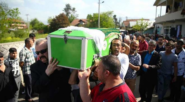 Sanatçı Dilber Ay son yolculuğuna uğurlandı