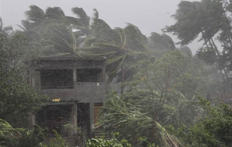 Fani Kasırgası Hindistan'ı vuruyor