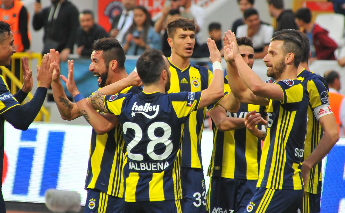 Fenerbahçe 7.5 ay sonra deplasmanda kazandı!