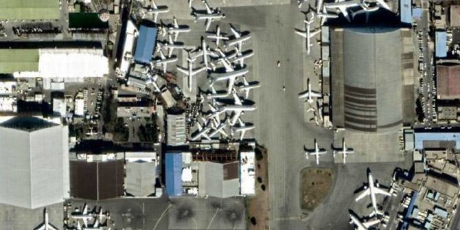 İran’da uçaklar çürümeye terk edildi